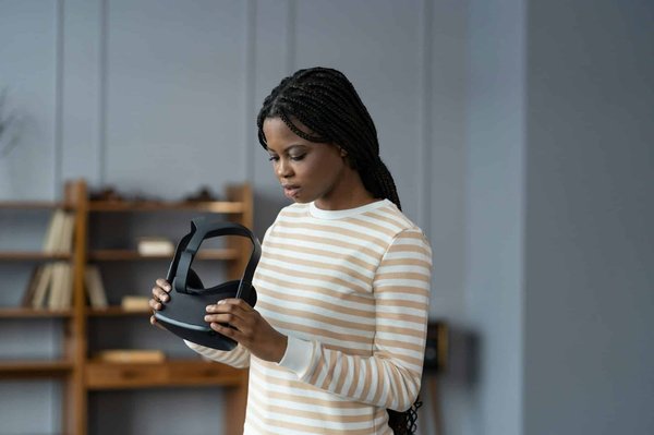 Comment un jeu de simulation de gestion de ressources peut-il intégrer des scénarios basés sur l'économie circulaire?